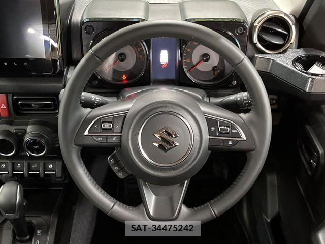 Suzuki JIMNY 2025-11 7220254-12
