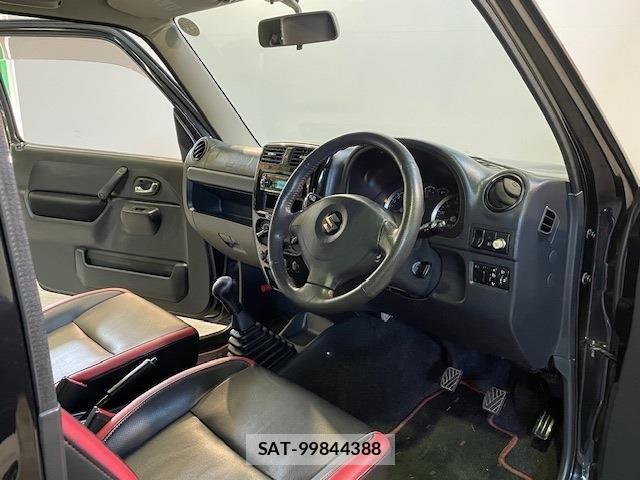 Suzuki JIMNY 2013-06 7220127-9