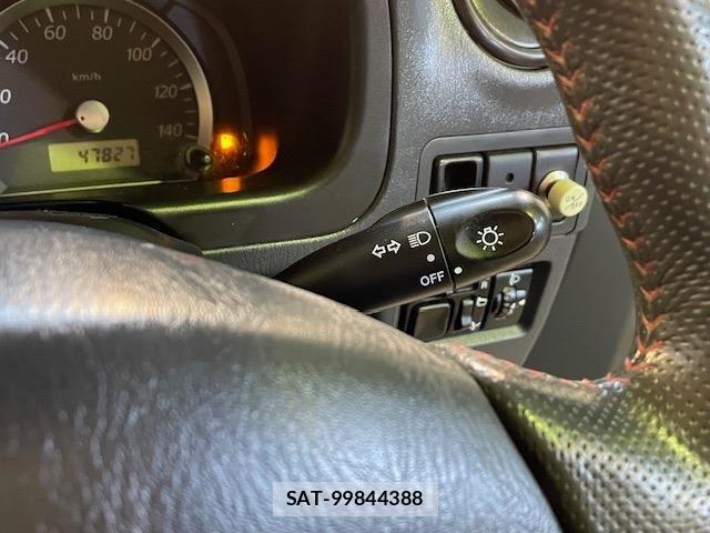 Suzuki JIMNY 2013-06 7220127-24