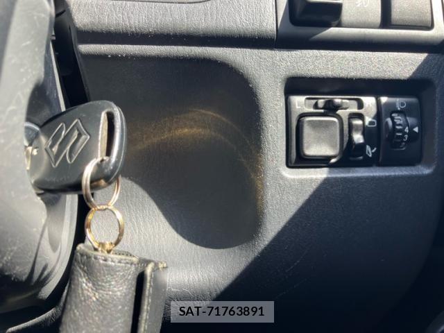 Suzuki JIMNY 2012-07 7220119-20