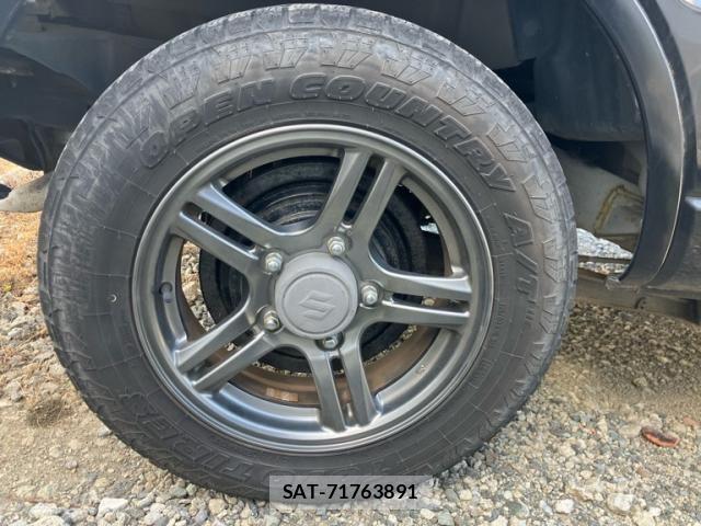 Suzuki JIMNY 2012-07 7220119-6