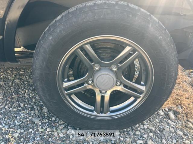 Suzuki JIMNY 2012-07 7220119-7