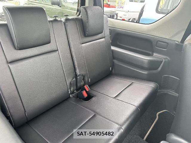 Suzuki JIMNY 2017-10 7220136-6