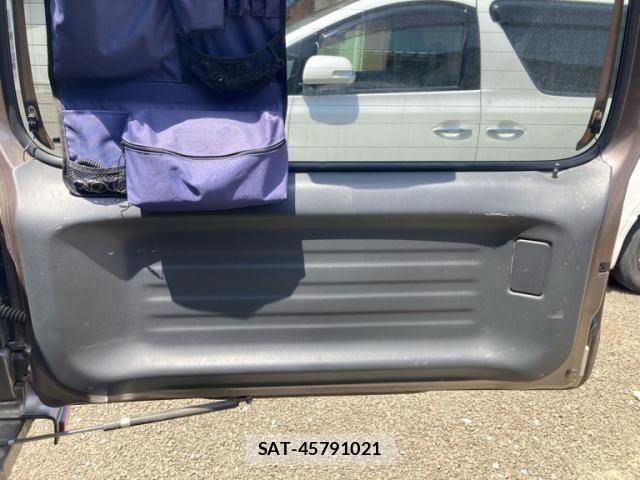 Suzuki JIMNY 2013-02 7220124-17