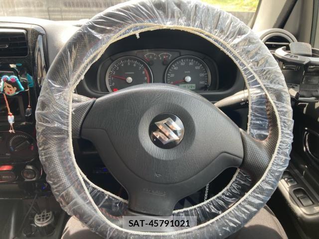 Suzuki JIMNY 2013-02 7220124-18