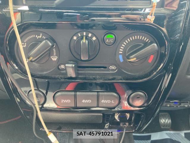 Suzuki JIMNY 2013-02 7220124-24
