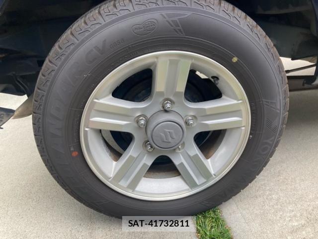 Suzuki JIMNY 2012-09 7220120-3