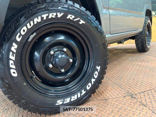 Suzuki JIMNY 2024-02 7220212-12