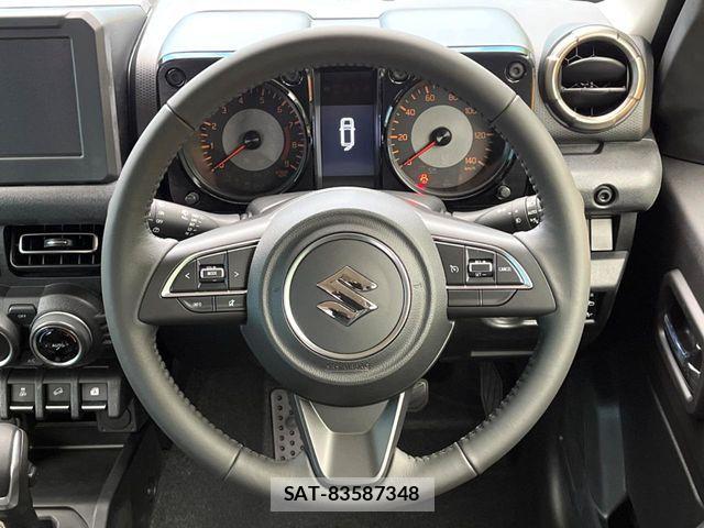Suzuki JIMNY 2025-04 7220244-10