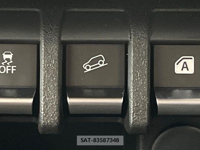 Suzuki JIMNY 2025-04 7220244-6