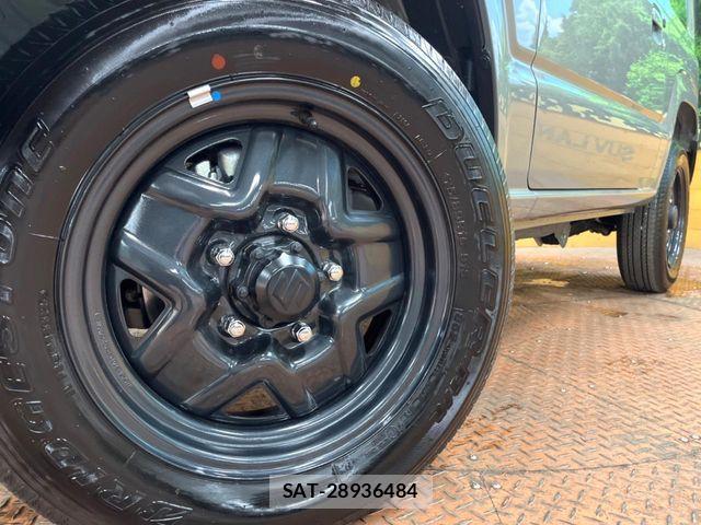 Suzuki JIMNY 2025-09 7220248-12