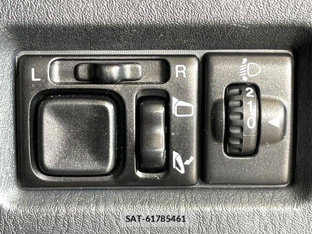 Suzuki JIMNY 2010-11 7220116-6