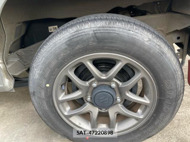 Suzuki JIMNY 2023-09 7220208-4