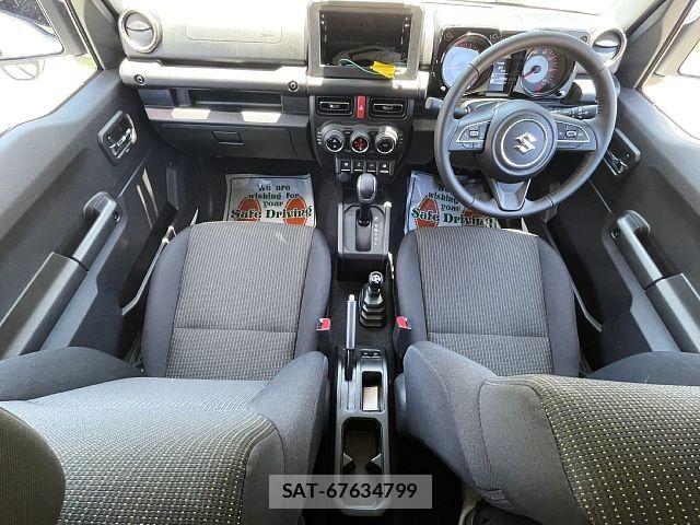 Suzuki JIMNY 2025-10 7220252-1