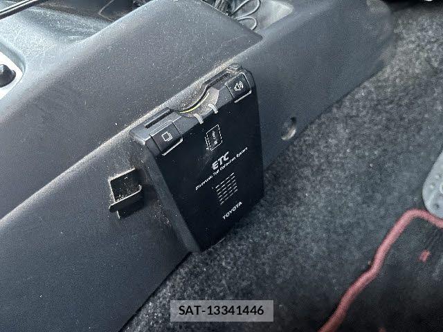 Suzuki JIMNY 2014-04 7220129-15