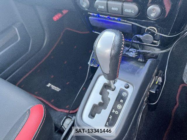 Suzuki JIMNY 2014-04 7220129-19