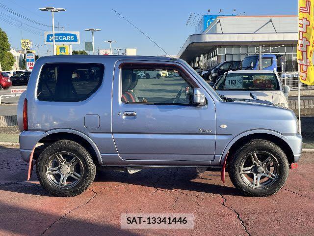 Suzuki JIMNY 2014-04 7220129-24