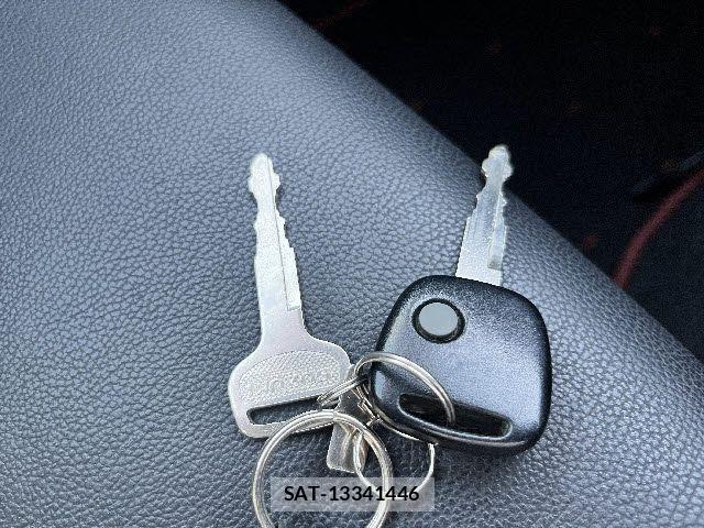 Suzuki JIMNY 2014-04 7220129-25