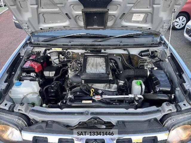 Suzuki JIMNY 2014-04 7220129-27
