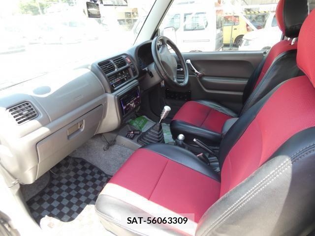 Suzuki JIMNY 2001-05 7220108-9