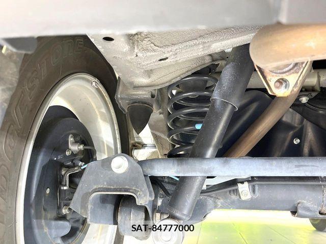 Suzuki JIMNY 2023-05 7220185-19