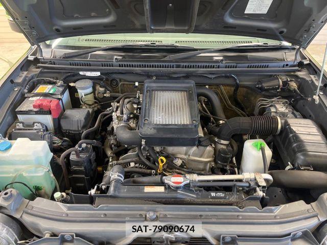Suzuki JIMNY 2017-04 7220131-15