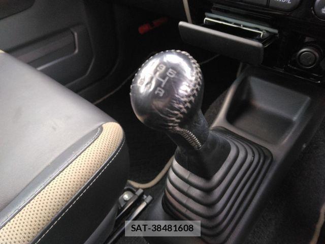 Suzuki JIMNY 2015-01 7220130-15