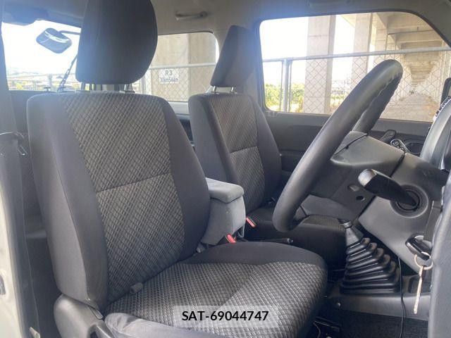 Suzuki JIMNY 2015-03 7220126-3
