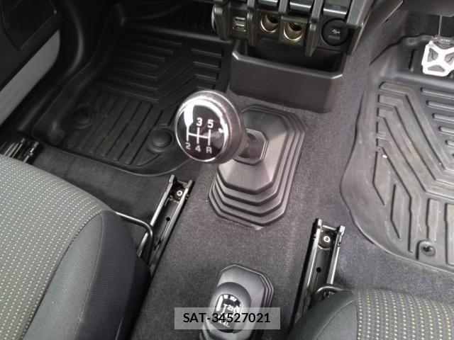 Suzuki JIMNY 2019-05 7220140-14