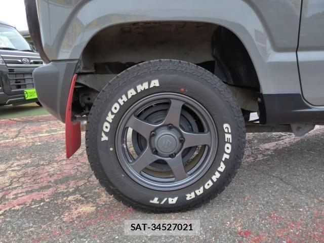 Suzuki JIMNY 2019-05 7220140-26