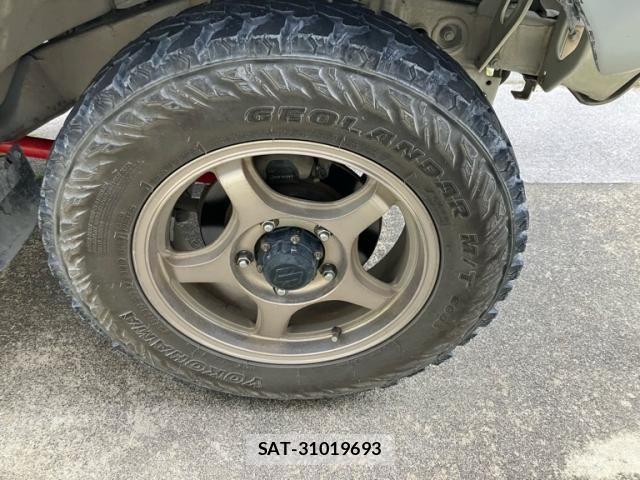 Suzuki JIMNY 2013-02 7220125-5