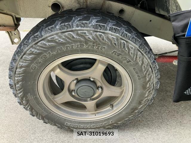 Suzuki JIMNY 2013-02 7220125-6
