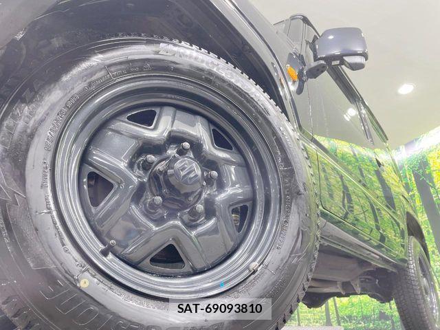Suzuki JIMNY 2024-06 7220215-13