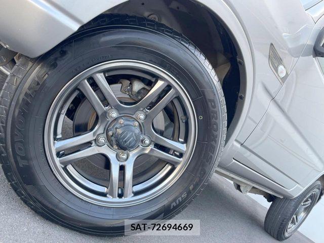 Suzuki JIMNY 2017-05 7220133-12