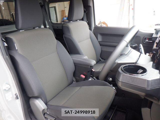 Suzuki JIMNY 2025-07 7251137-17
