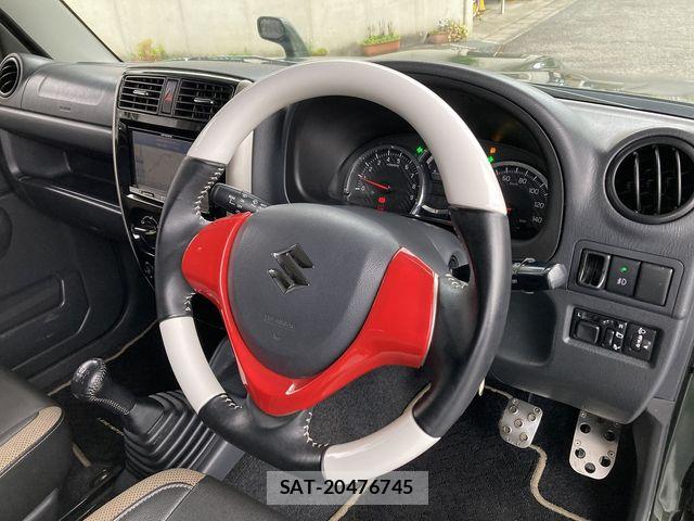 Suzuki JIMNY 2014-11 7272115-12
