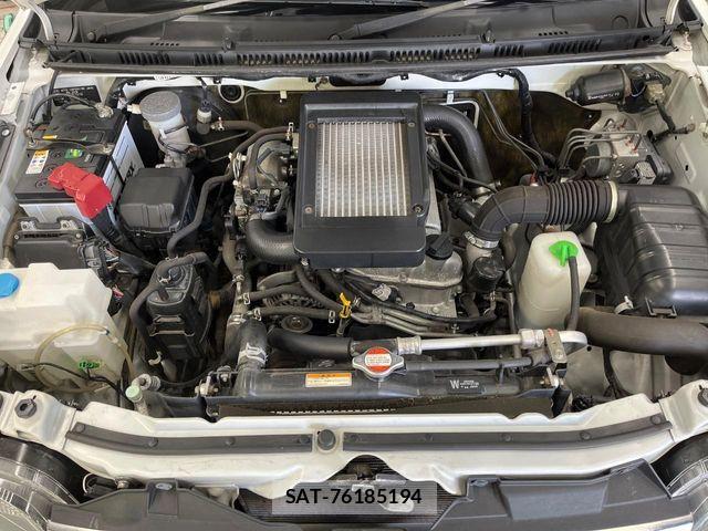 Suzuki JIMNY 2014-10 7272111-17