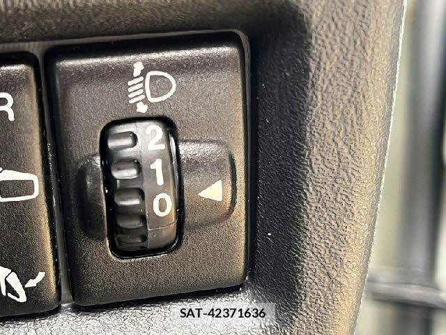Suzuki JIMNY 2008-01 7272114-16