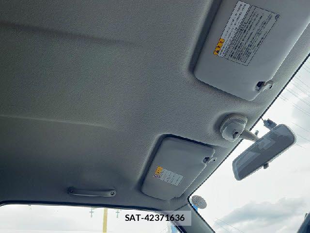 Suzuki JIMNY 2008-01 7272114-21