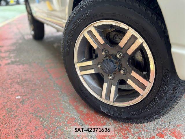 Suzuki JIMNY 2008-01 7272114-24