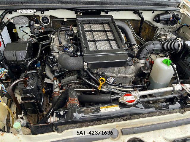 Suzuki JIMNY 2008-01 7272114-27