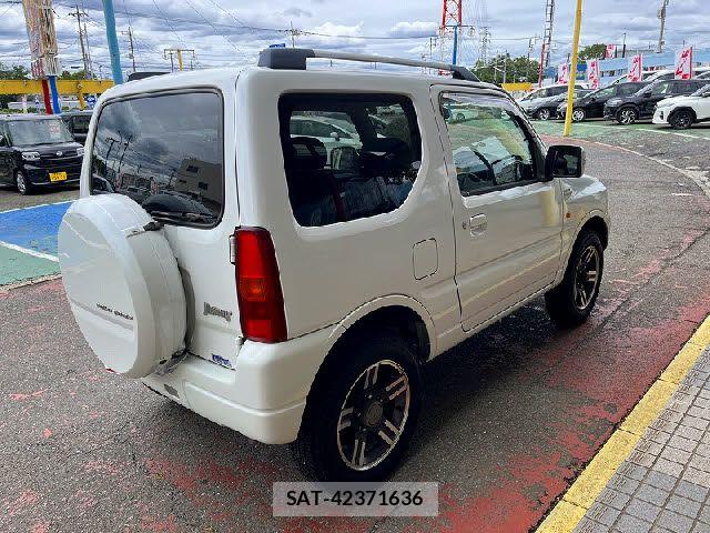 Suzuki JIMNY 2008-01 7272114-2