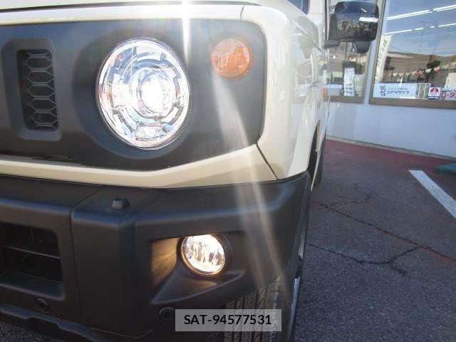 Suzuki JIMNY 2025-12 7272109-17