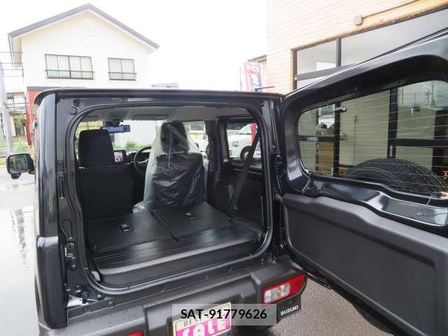 Suzuki JIMNY 2025-11 7327665-3