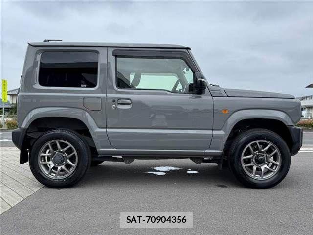 Suzuki JIMNY 2023-02 7327672-11