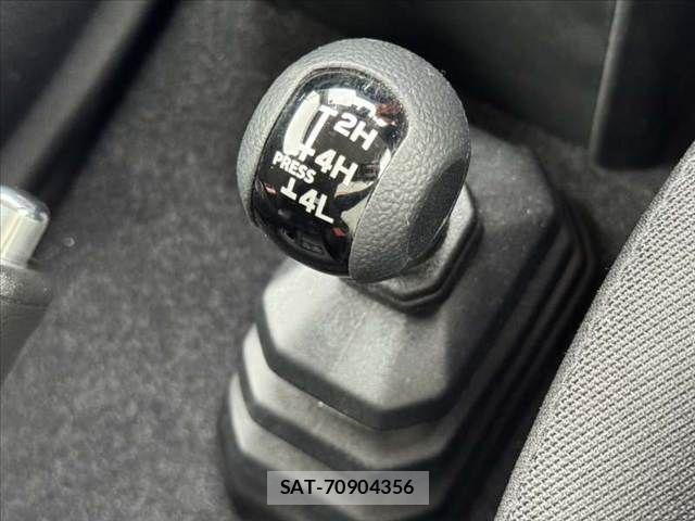 Suzuki JIMNY 2023-02 7327672-24