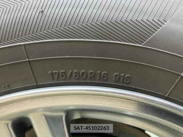 Suzuki JIMNY 2013-01 7327704-13