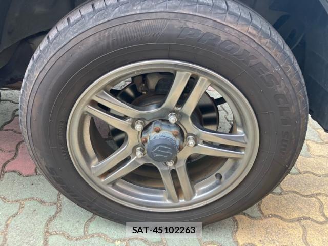 Suzuki JIMNY 2013-01 7327704-18