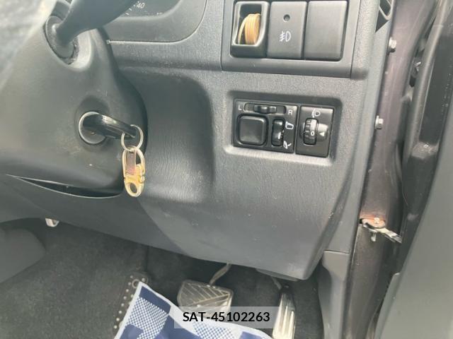 Suzuki JIMNY 2013-01 7327704-7