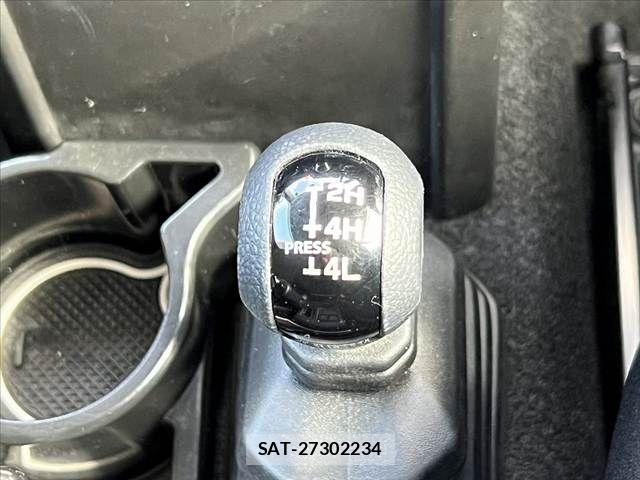Suzuki JIMNY 2023-01 7327677-27